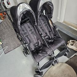 Double Stroller 