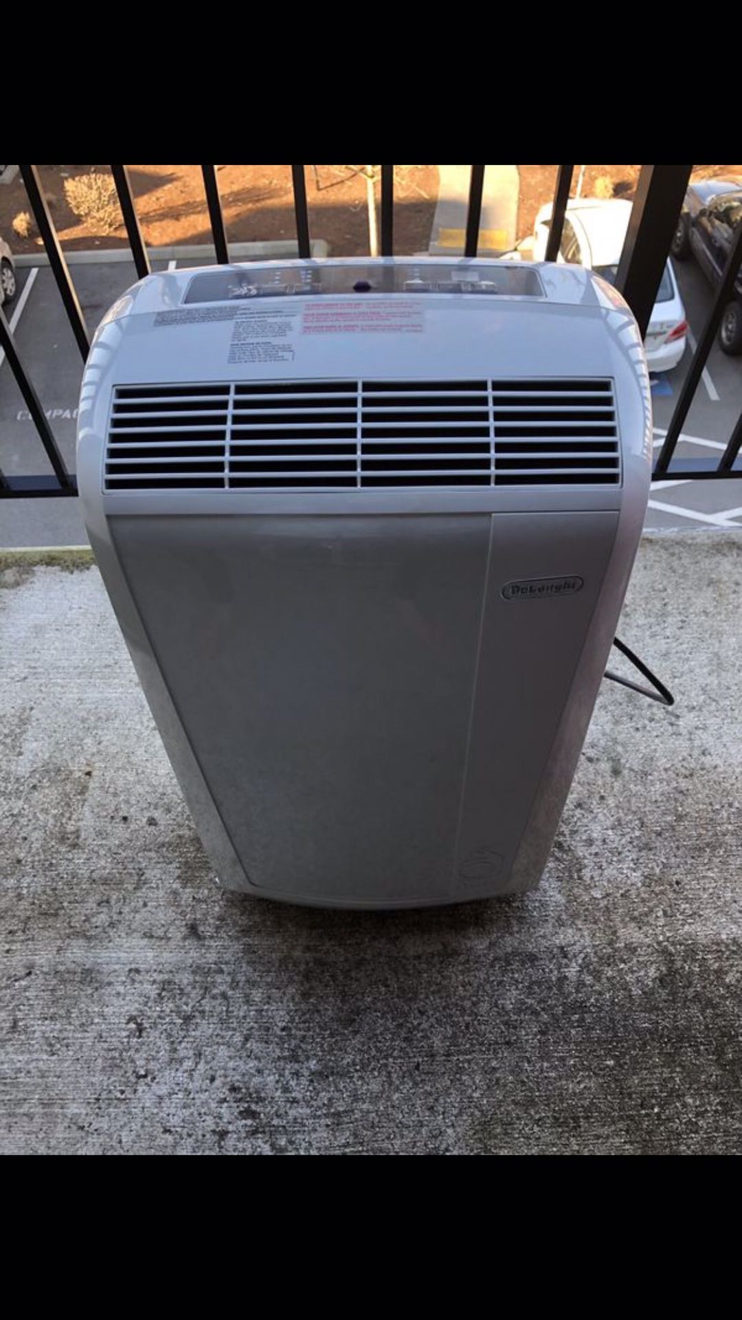 DeLonghi PAC N270GN-3A WH Portable Air Conditioner