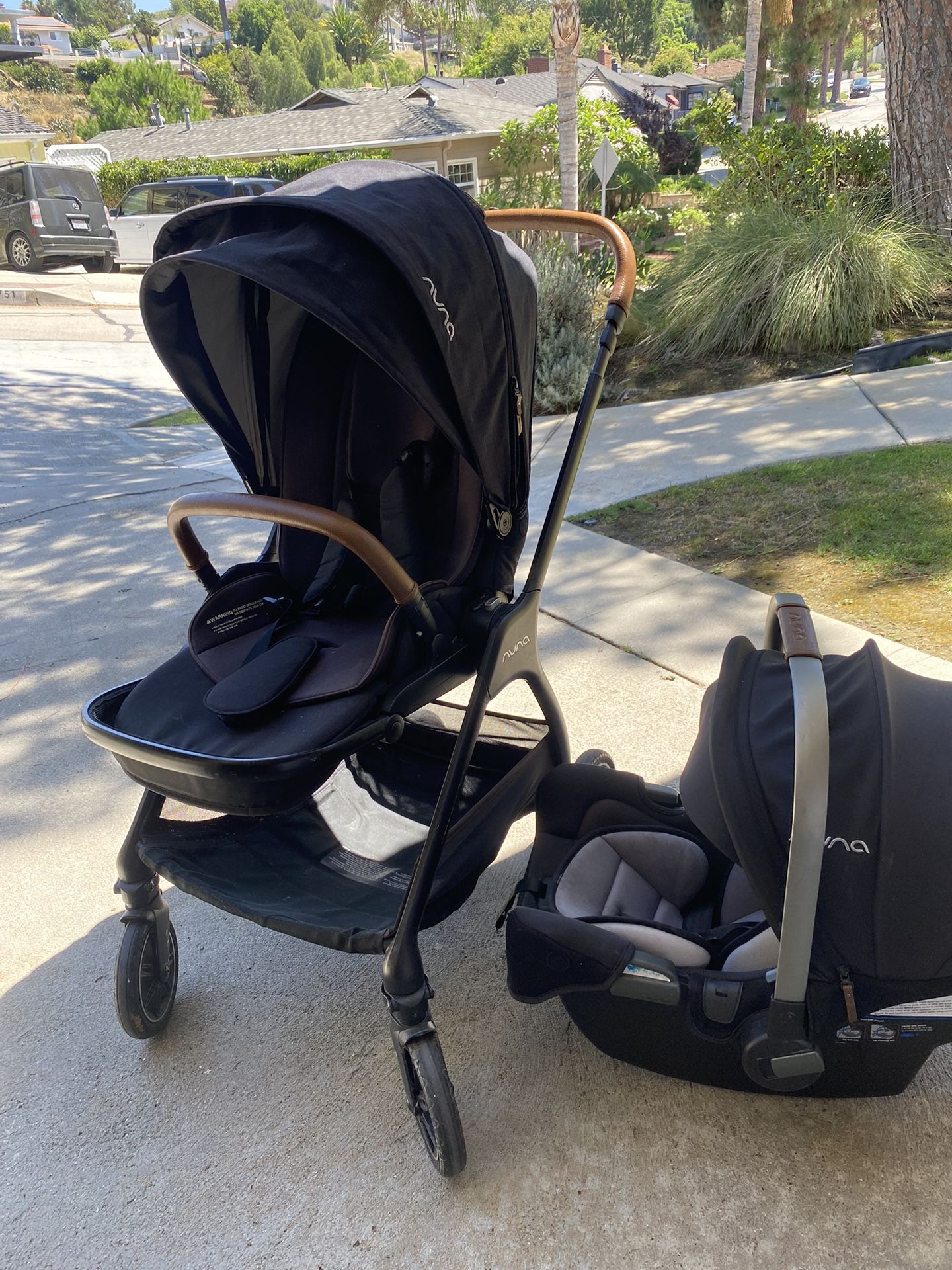 Nuna Stroller with Infant Car Seat & accessories