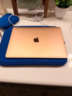 Apple MacBook Air 13” (2020) Rose Gold – Bundle with Apple Mouse & Accessories