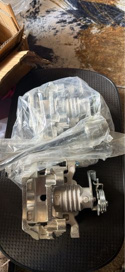 Brake calipers 2 and tire rods