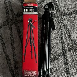 Focal 55” Two Angle Tripod 