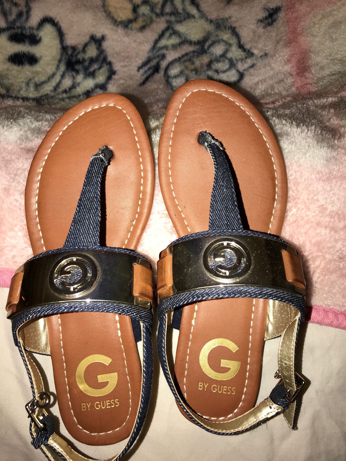 Guess sandals