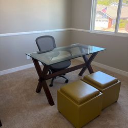 Office desk and chair