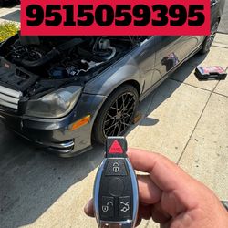 Car keys/llaves de autos/key fobs