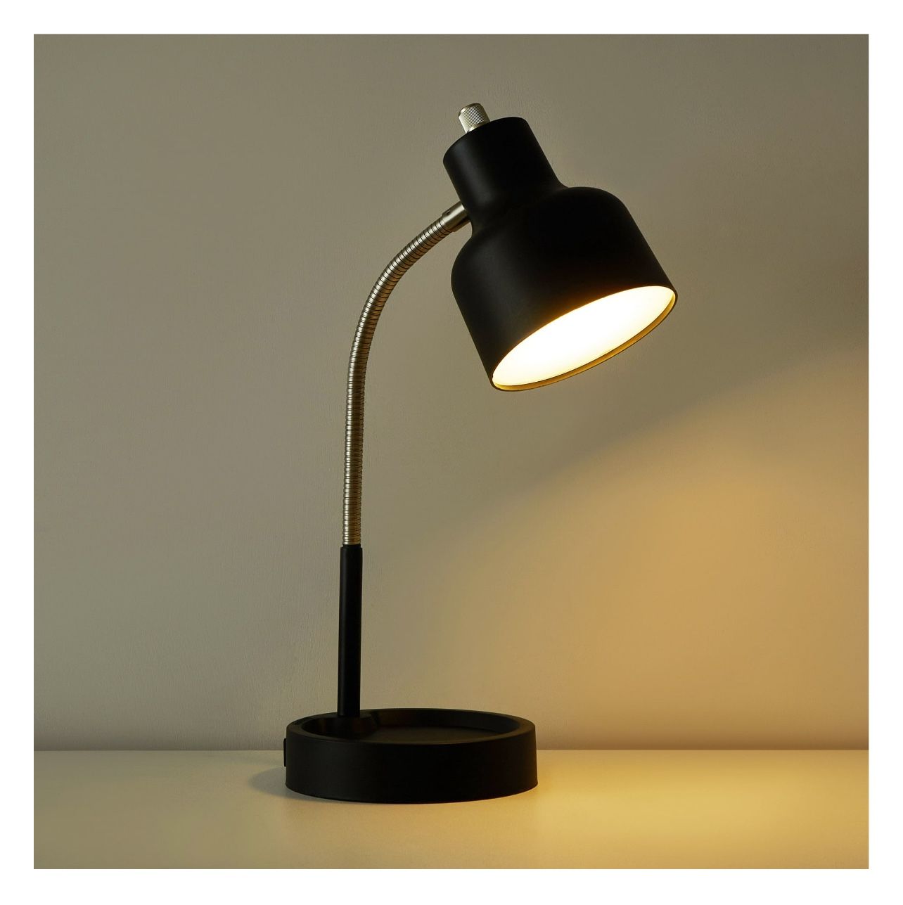 Mainstays LED Desk Lamp with Catch-All Base & AC Outlet, Matte Black