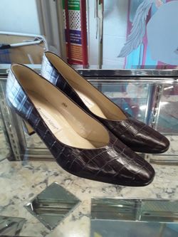 Aigner Leather Chunky Heal Sz 9.5m