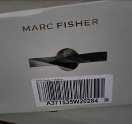 NIB Womans Size 8 Marc Fisher Black Suede Boots