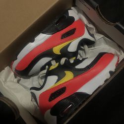 Air Max 90 Leathers GS’ Chrome Yellow , 6C 
