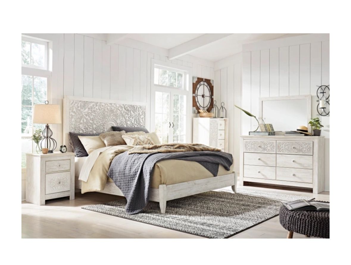 Bedroom set