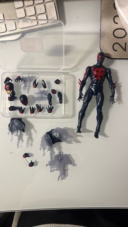 Mafex spider man 2099