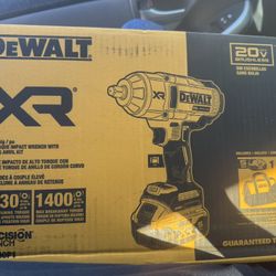 Dewalt 20v 1/2 Impact Wrench Kit