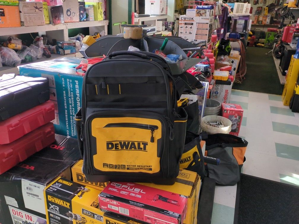 dewalt backpack