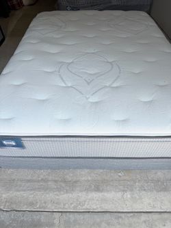 Queen Mattress And Box Spring