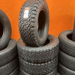 275/65R18 BF Goodrich Ko2 A/T Full Tire Set