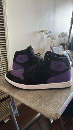 Air Jordan ‘Black Court Purple’ , size : 11.5