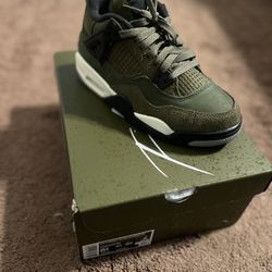 Jordan 4 Retro 