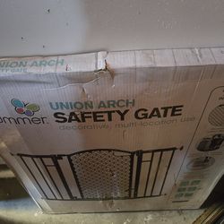 Safety gate for kids or pets