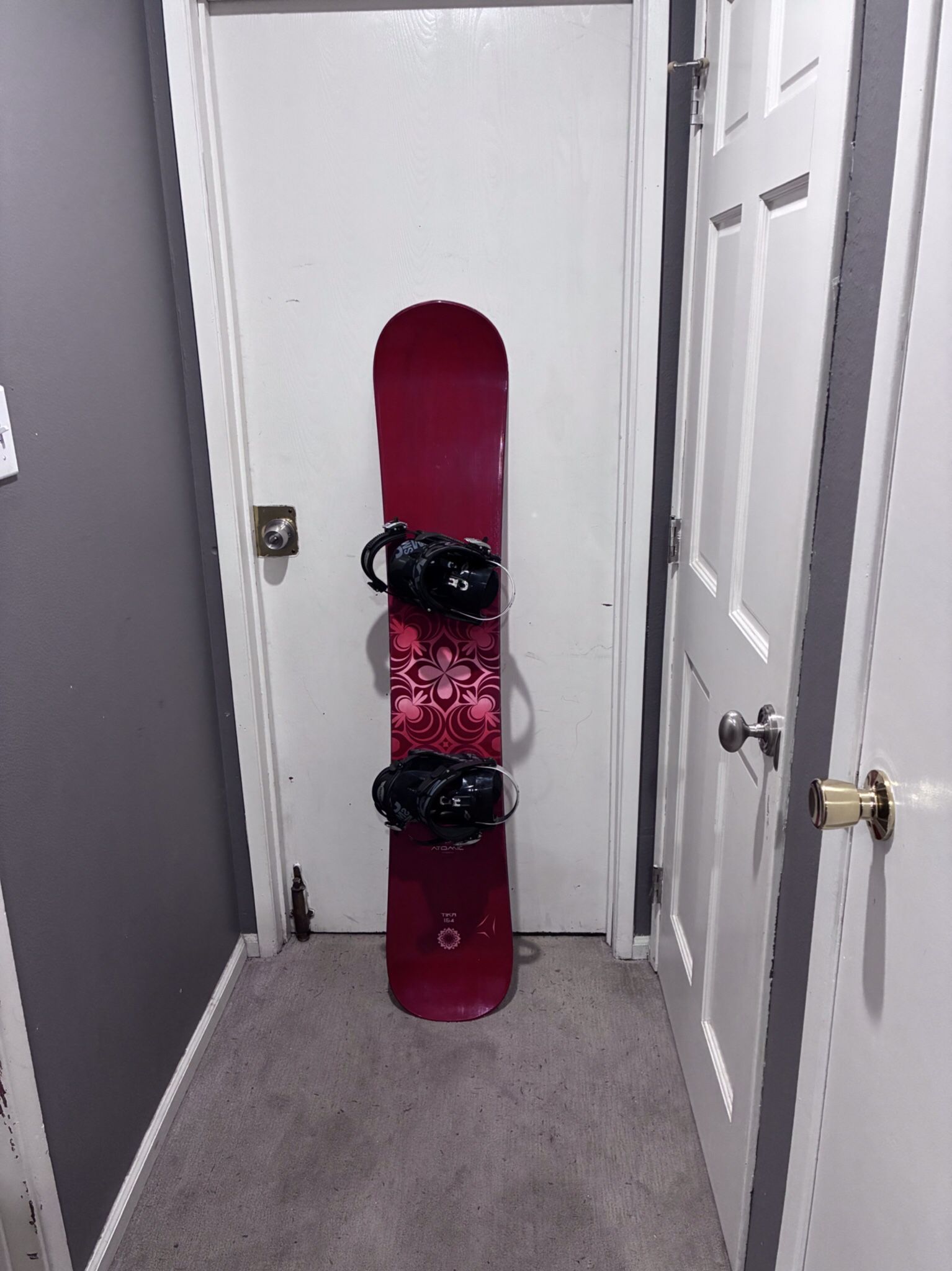 Snowboard with Bindings - Size 154cm
