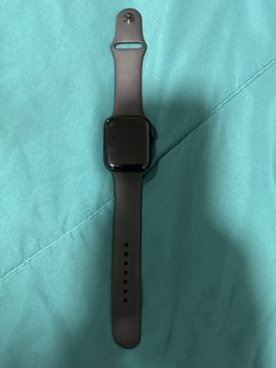 Apple Watch SE 44 MM (Black)