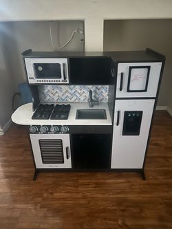 Kids kitchen