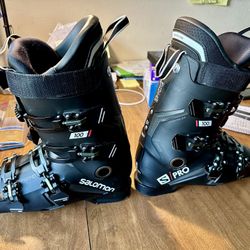 Salomon Ski Boots 