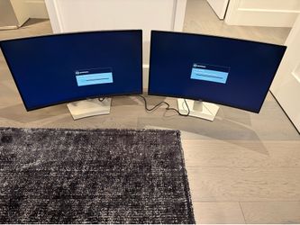 2 dell Monitors