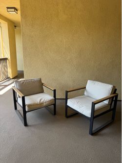 Patio chairs, set of two