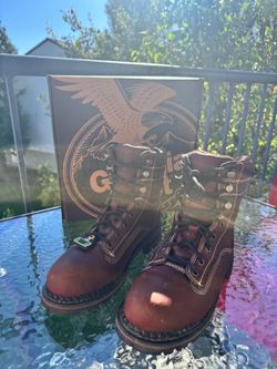 Boots women’s size 7.5