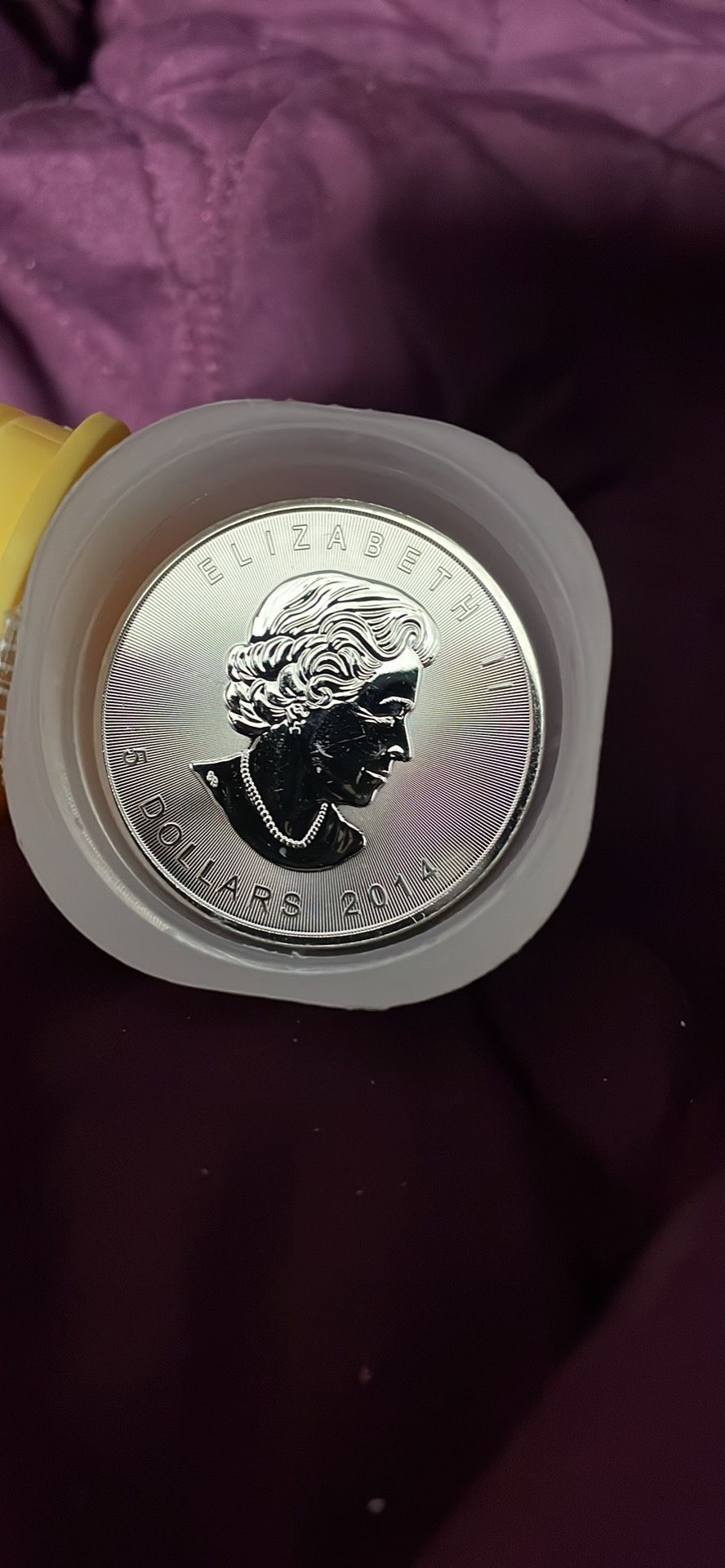ONE OZ OF Canadian Maple Fine Silver Five Dollars OBO