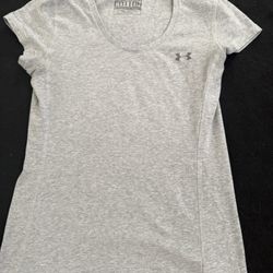 Under Armour Small Shirt