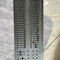 American DJ Scene Setter 48 Used