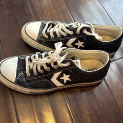 Converse Chevron Star Sneakers Size 43 (Men’s 9.5) – Great Condition
