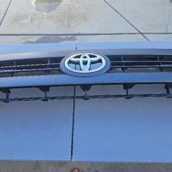 Toyota Tundra Grille