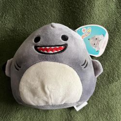 Gordon the Grey Shark 5” Squishmallow