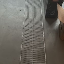 Rubbermaid Shelf