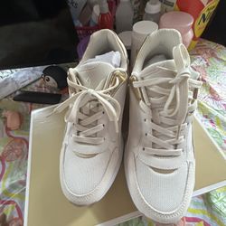Michael Kors Size 7 In Woman
