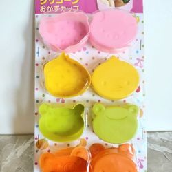 8 kawai Silicone Animal duck pig frog bear chocolate baking cup cake bento Molds