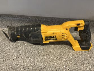 DEWALT 20V MAX cordless Reciprocating Saw