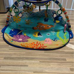 Finding Nemo Mr Ray Baby Mat With Lights