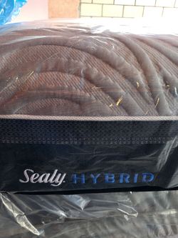 New CAL KING SEALY POSTERPEDIC Hybrid Mattress