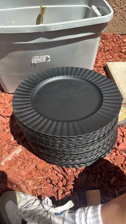 Black charger plates