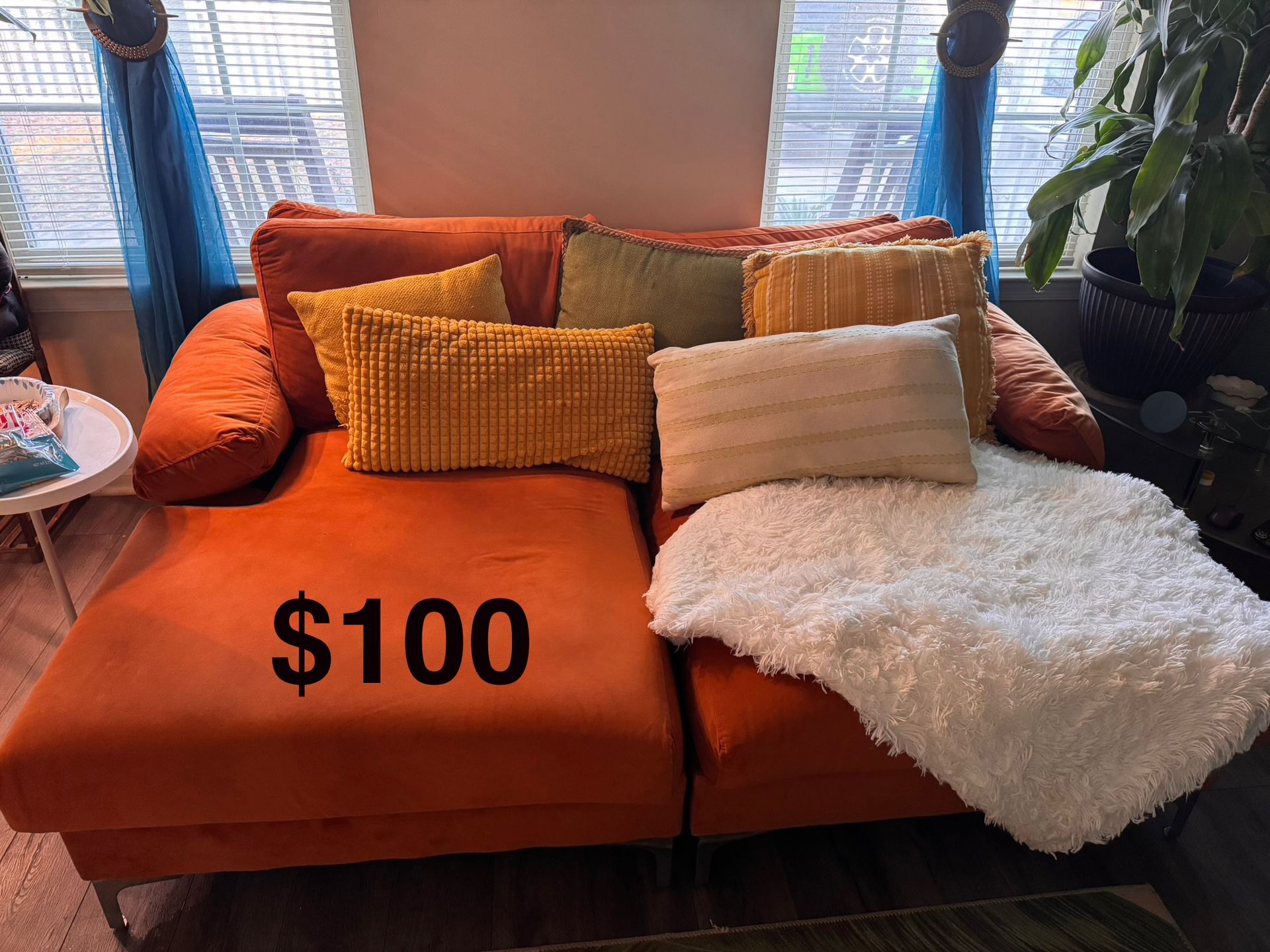Chaise Sofa