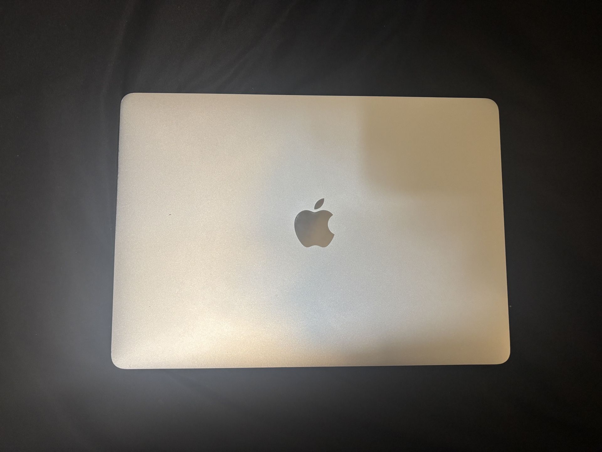 MacBook Pro (13", 2019)