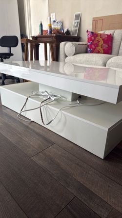 White coffee table ikea