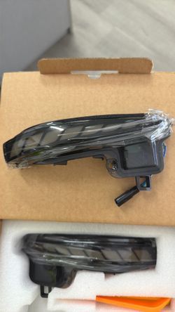 Toyota Tacoma turn signal.