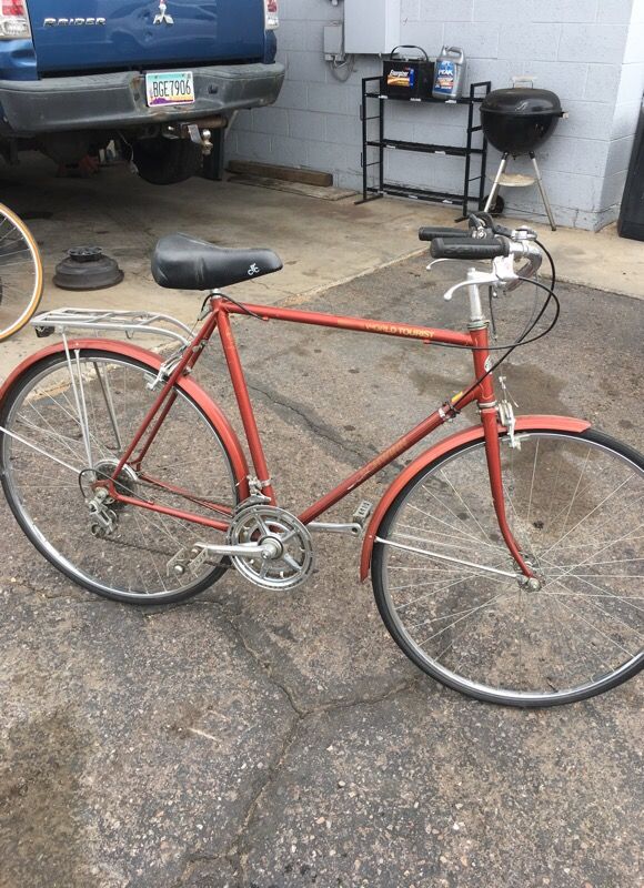 Schwinn world tourist classic 10 speed