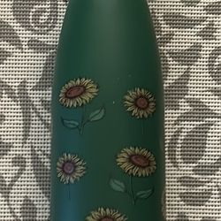 Green Sunflower Vacuum-Insulated Stainless Steel Water Bottle