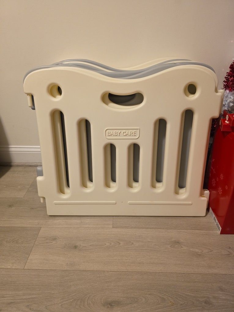 Baby Care Gate