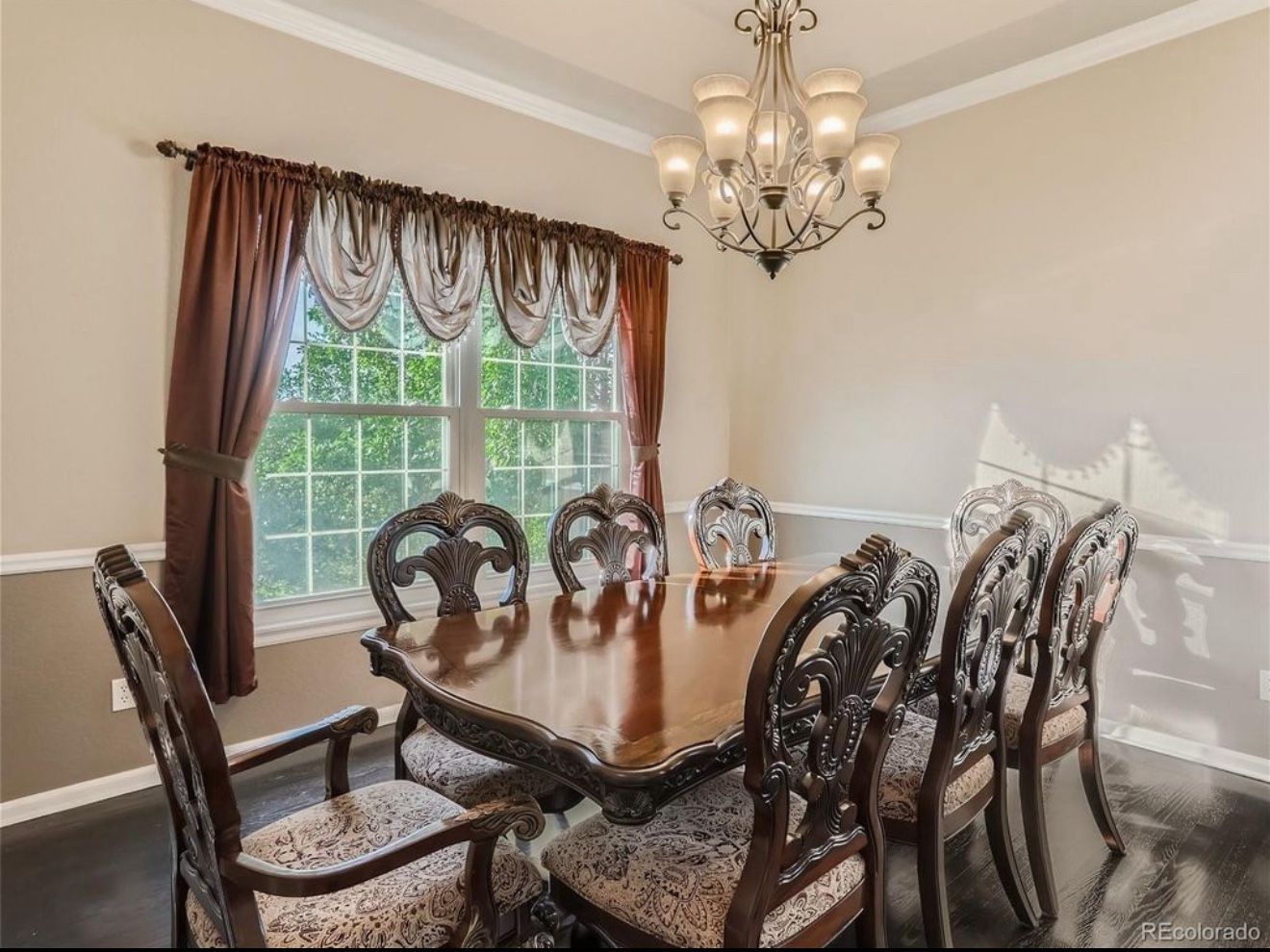 Formal Dining Room Table and Chairs